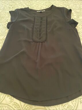 Women’s Black Short-Sleeve Blouse - Classic Scalloped Front